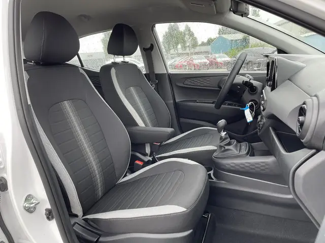 Hyundai i10 1.0 Comfort Smart 2024 Benzine 11