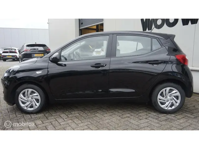 Hyundai i10 1.0 Comfort Automaat 2022 Benzine 5