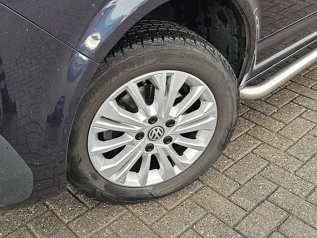 Volkswagen Transporter 2.0 TDI 2020 Diesel 14