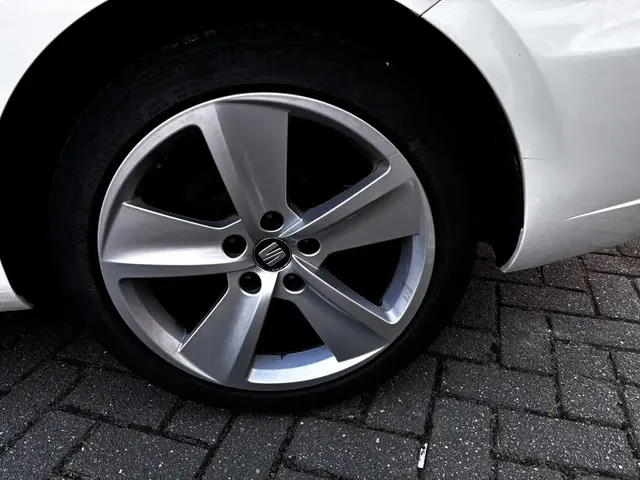 SEAT Leon ST 1.4 EcoTSI FR Connect 2017 Benzine 22