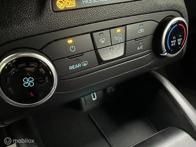 Ford Focus 1.0 EcoBoost ST Line Business 2019 Benzine 17