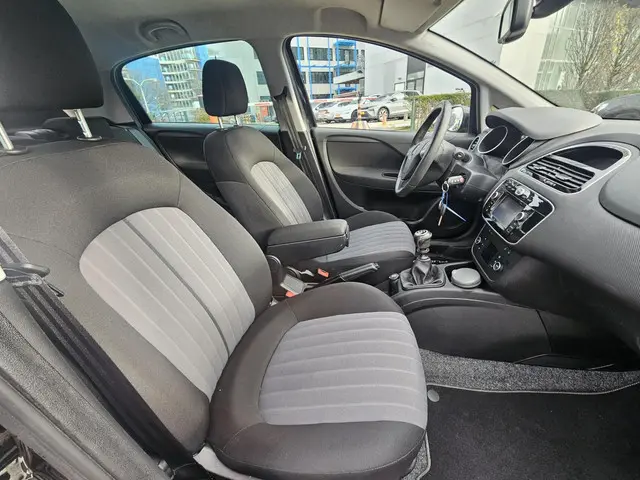 Fiat Punto Evo 0.9 TwinAir 2017 Benzine 12