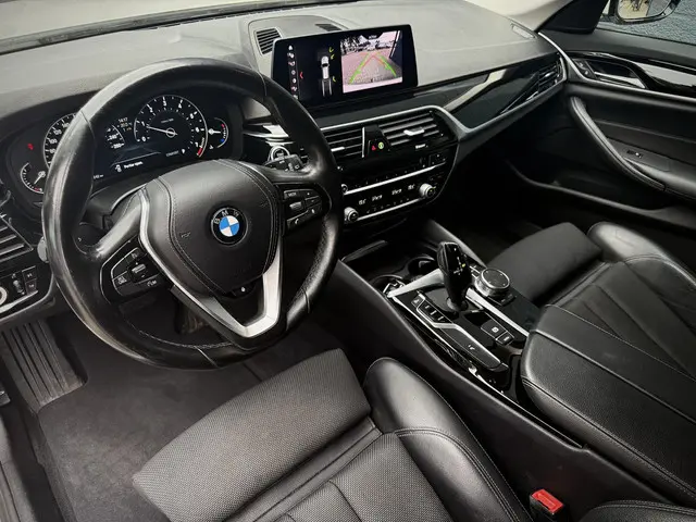 BMW 5 Serie Touring 520i High Executive 2018 Benzine 14