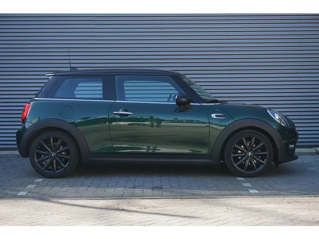 MINI 3-Deurs Cooper C 2019 Benzine 4