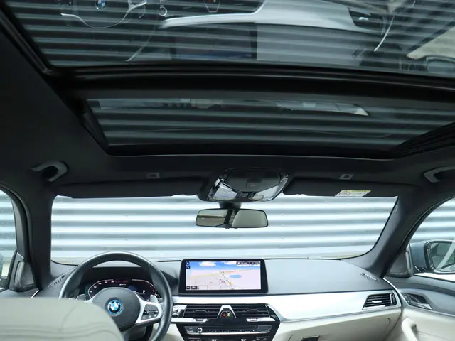 BMW 5 Serie Touring 530e 2023 Hybride Benzine 39