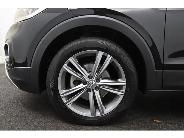 Volkswagen T-Cross 1.0 TSI Style Business R 2020 Benzine 8