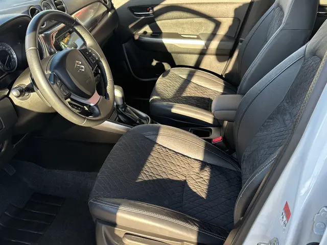 Suzuki Vitara 1.4 Boosterjet Stijl 2019 Benzine 16