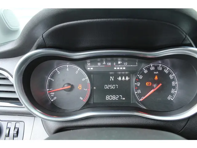 Opel KARL 1.0 ecoFLEX Innovation 2019 Benzine 25