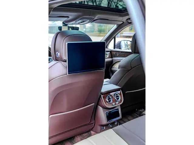 Bentley Bentayga 3.0 V6 Hybrid 2022 Hybride Benzine 122