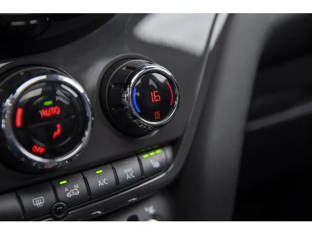 MINI Countryman 1.5 Cooper Chili 2017 Benzine 44