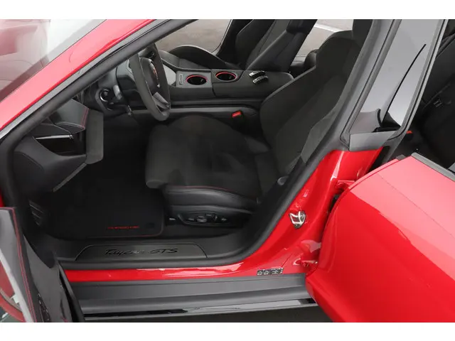 Porsche Taycan Sport Turismo GTS 2022 Elektrisch 22