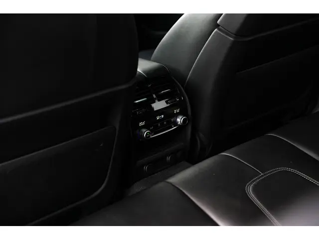 BMW M5 5-serie 2018 Benzine 31