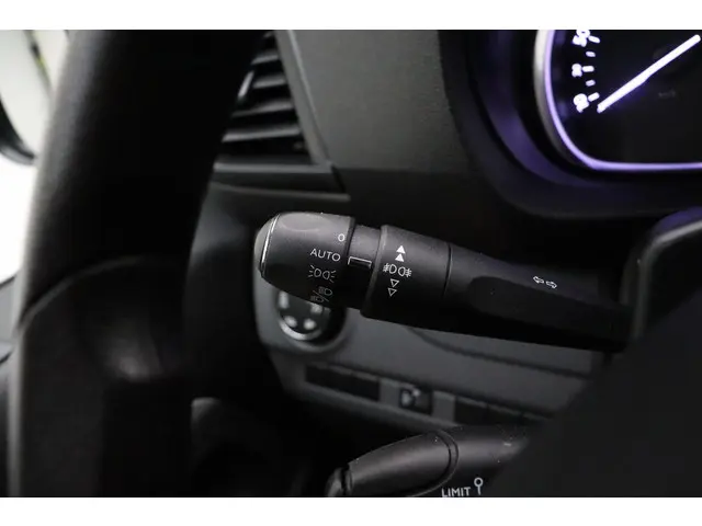 Peugeot Expert 2.0 HDI 150 DC Premium 2019 Diesel 25