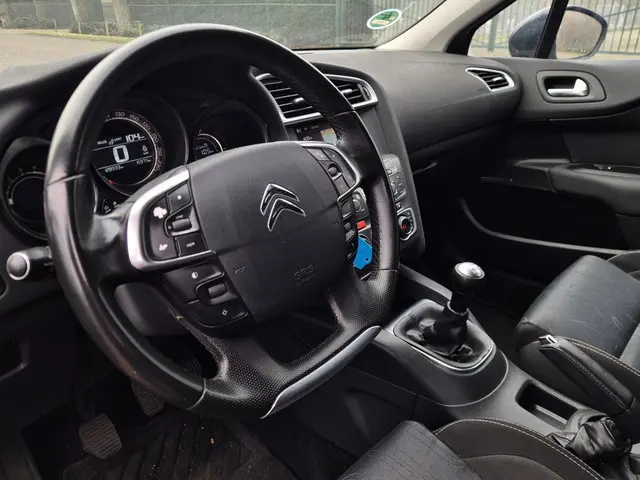 Citroën C4 1.6 Collection, incl. Nieuwe apk!! 2013 Benzine 19