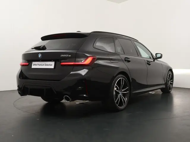 BMW 3 Serie Touring 320e 2024 Hybride Benzine 8
