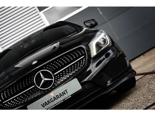 Mercedes-Benz CLA 180 AMG 2015 Benzine 16