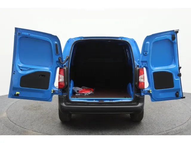 Peugeot e-Partner 136 L1 50 kWh 2023 Elektrisch 14