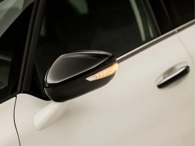 Citroën C4 Picasso 1.2 PureTech Sport 2017 Benzine 26