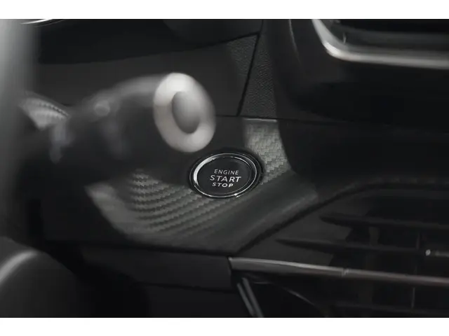 Peugeot 208 PureTech 100 GT 2024 Benzine 35