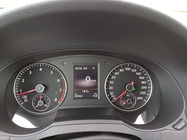 Volkswagen Sharan 2.0 TSI Highline 7 Pers. 2016 Benzine 64