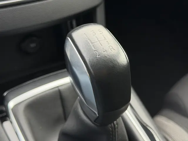 Peugeot 308 1.2 PureTech Style 2017 Benzine 32