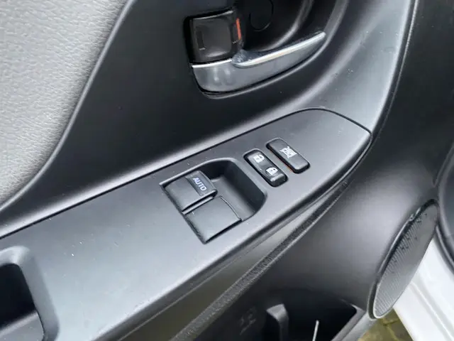 Toyota Yaris 1.5 Hybrid Dynamic 2019 Hybride Benzine 16