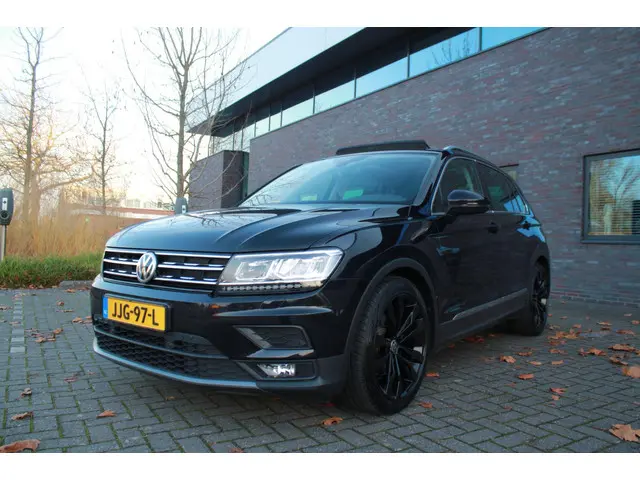 Volkswagen Tiguan 1.4 TSI ACT Highline 2017 Benzine