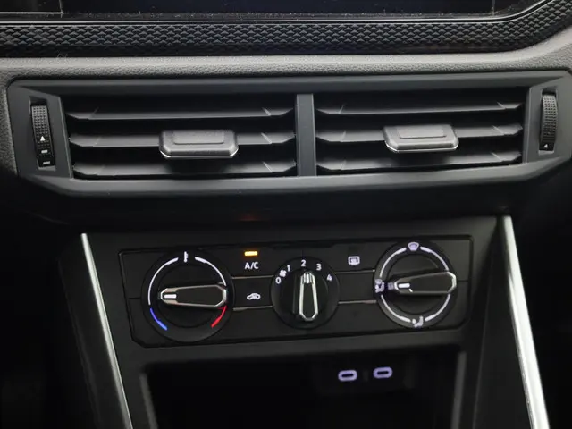 Volkswagen Polo 1.0TSI/95PK Life 2022 Benzine 22