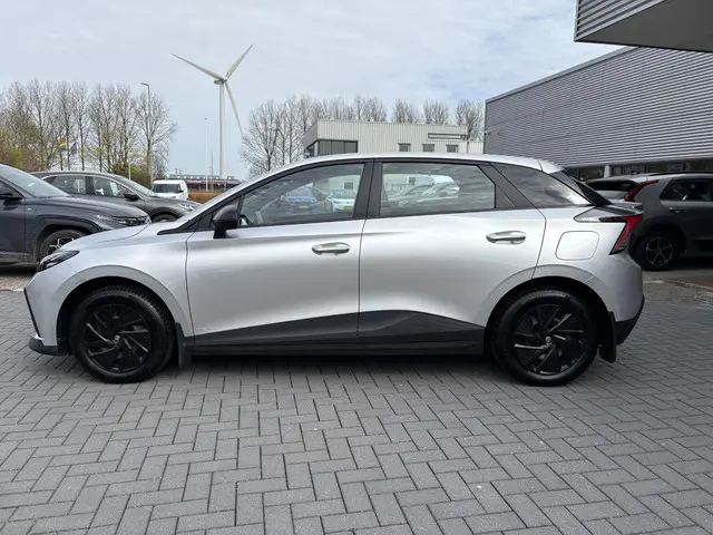 MG MG4 Electric Standard 51 kWh 2023 Elektrisch 9