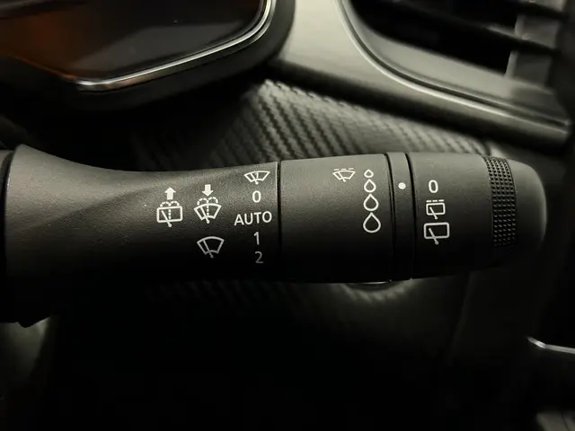 Renault Captur 1.0 TCe 90 R.S. Line 2022 Benzine 35