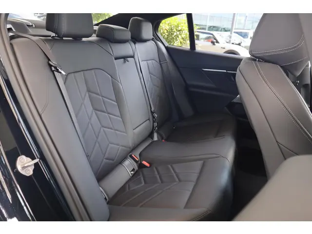 BMW 5 Serie Sedan 550e xDrive 2024 Hybride Benzine 7