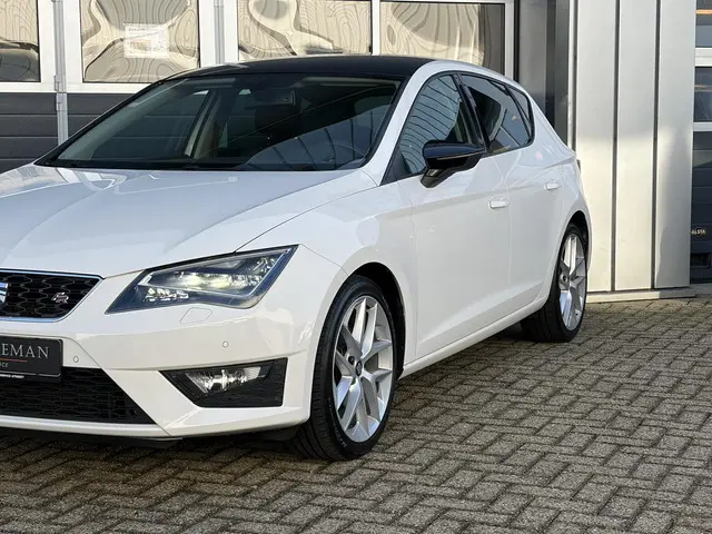 SEAT Leon 1.4 EcoTSI FR 2015 Benzine 4