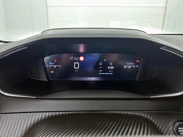 Peugeot 208 1.2 PureTech 100 Allure 2024 Benzine 16