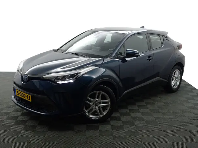 Toyota C-HR 1.8 Hybrid Active Aut- 2023 Hybride Benzine 4