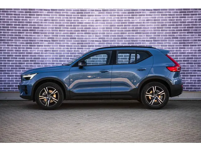 Volvo XC40 2.0 B4 Plus Dark 2025 Benzine 5