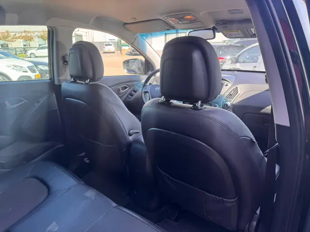Hyundai ix35 1.6i GDI i-Vision 2015 Benzine 18