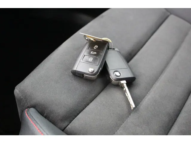 SEAT Arona 1.0 TSI FR Business Intense 2021 Benzine 37