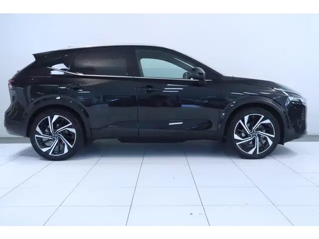 Nissan QASHQAI 1.3 MHEV 158 4WD Tekna Plus 2023 Benzine 12