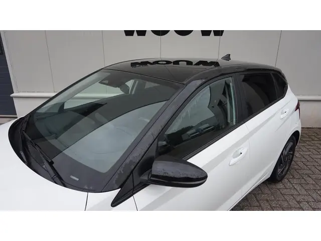 Hyundai i20 1.2 MPI Comfort Smart 2022 Benzine 8