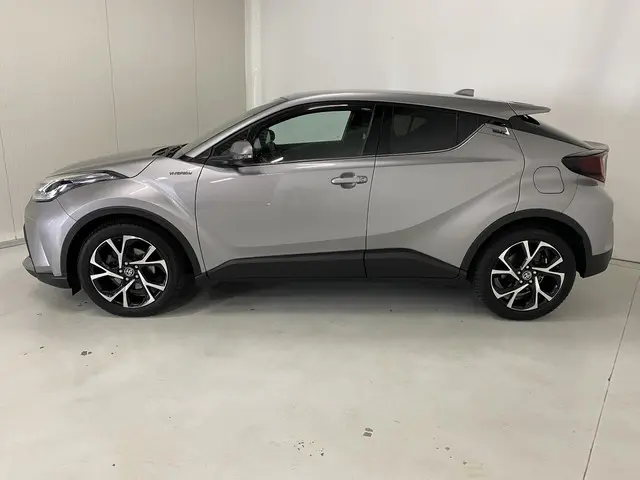 Toyota C-HR 2.0 Hybrid Style 2021 Hybride Benzine 10