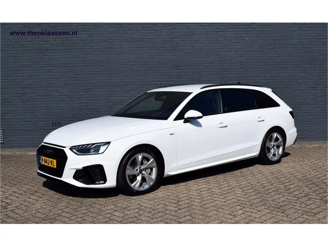 Audi A4 Avant 40 TFSI quattro S edition 2022 Benzine 3