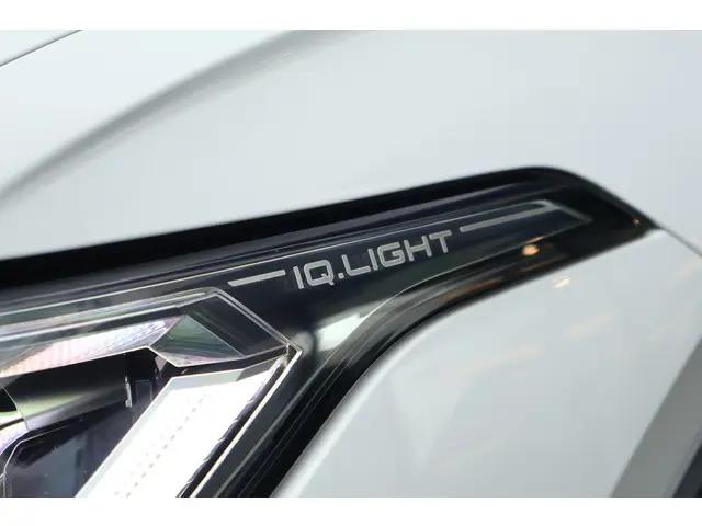 Volkswagen Tiguan 1.5 TSI R-Line Business+ 2024 Benzine 6