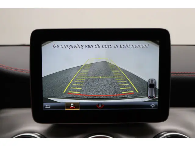 Mercedes-Benz GLA 250 4Matic 2017 Benzine 48