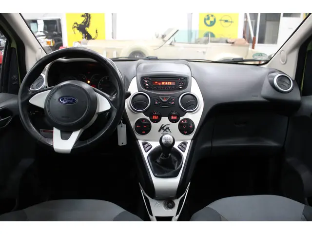 Ford Ka 1.2 Titanium X start/stop 2012 Benzine 8