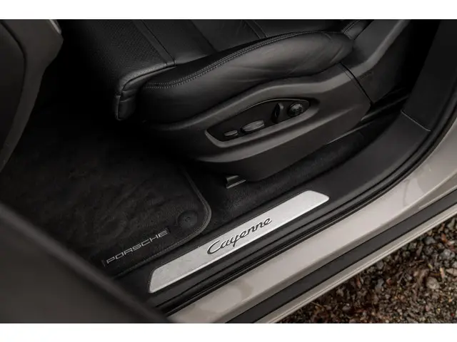 Porsche Cayenne Coupé E-Hybrid 2022 Hybride Benzine 7