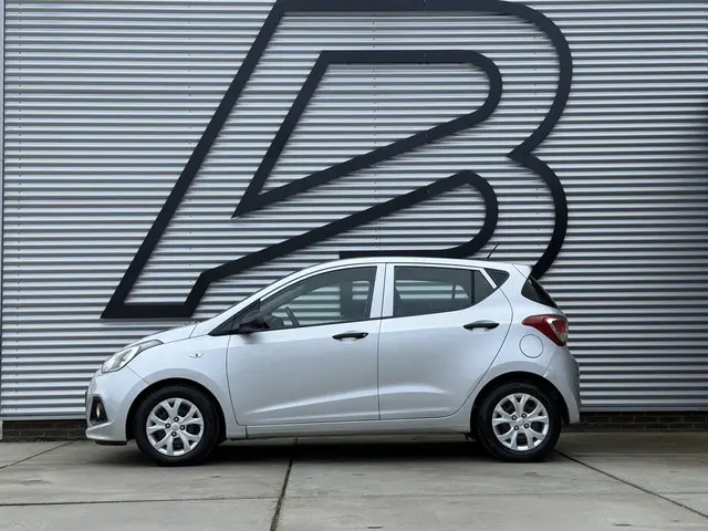 Hyundai i10 1.0i i-Motion 2014 Benzine 4