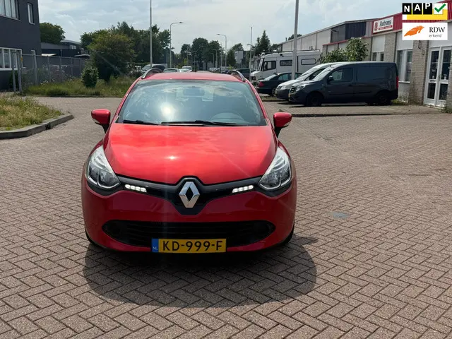Renault Clio Estate 0.9 TCe Expression 2016 Benzine