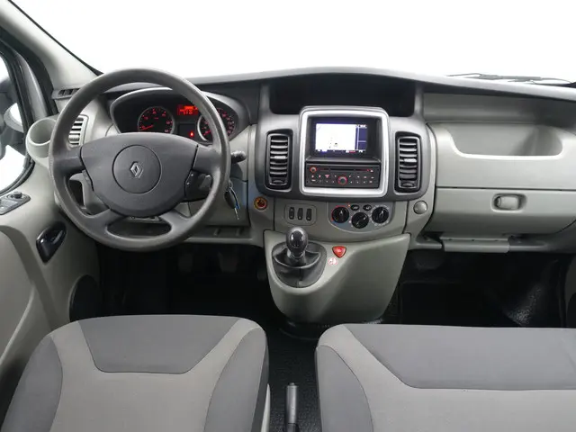 Renault Trafic 2.0 dCi T29 L2 Dynamic- 2012 Diesel 7