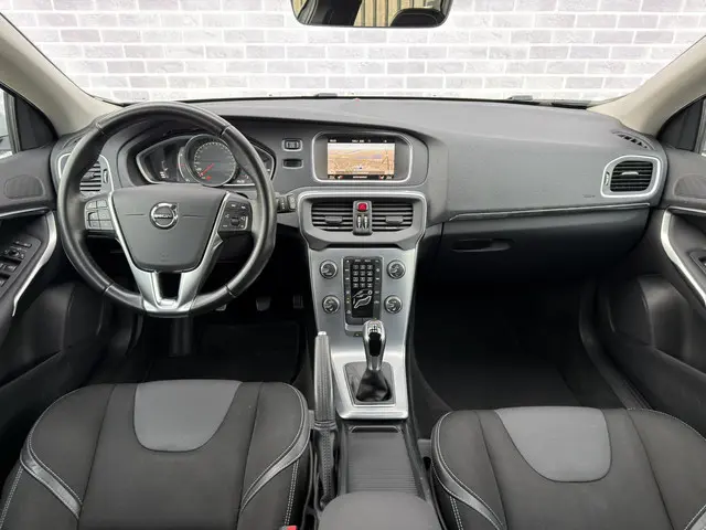 Volvo V40 2.0 T2 Nordic+ 2016 Benzine 6