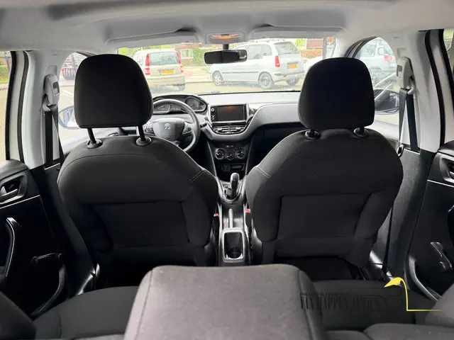 Peugeot 208 1.2 VTi Allure 2014 Benzine 13